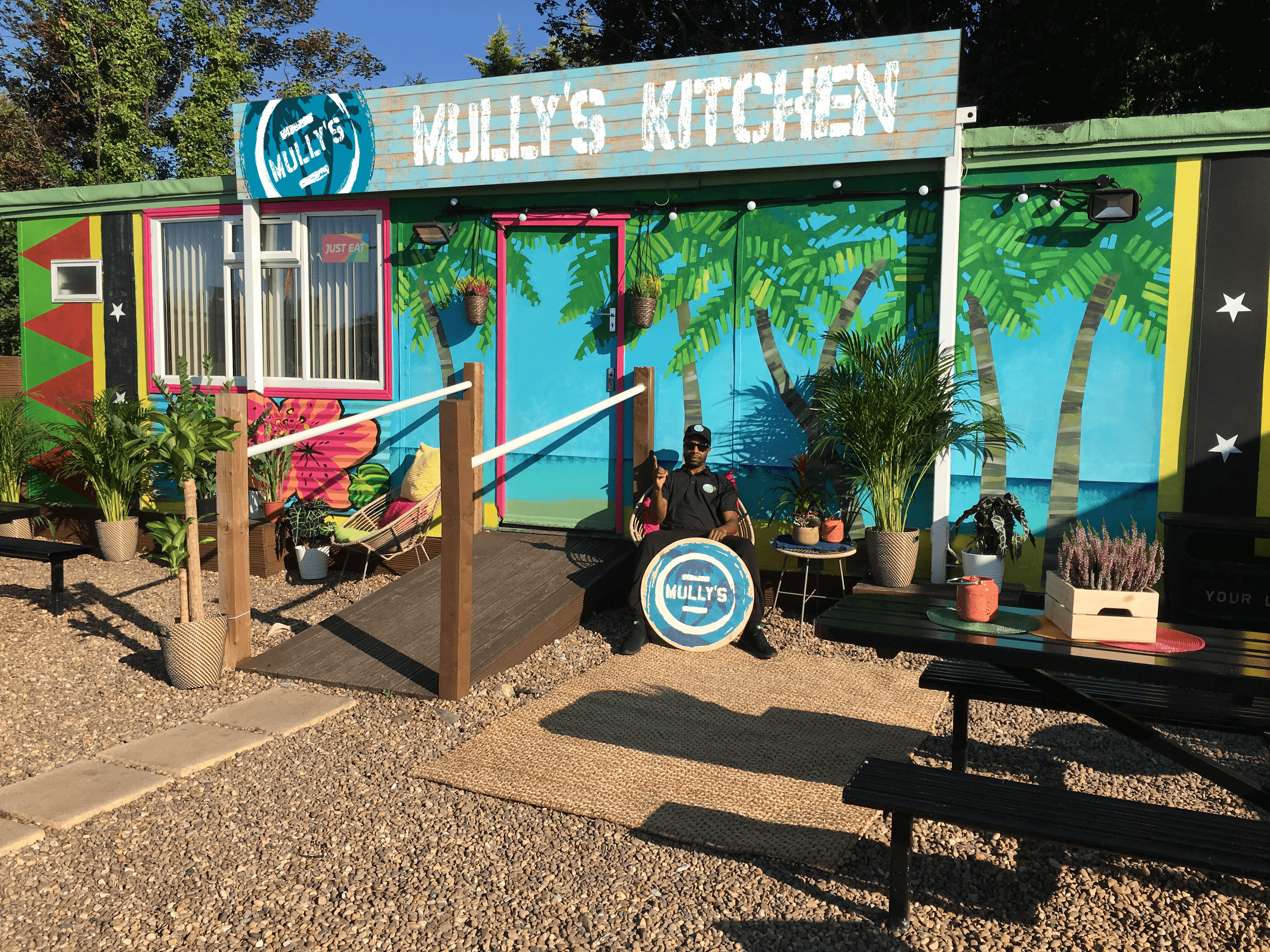 Mullys Kitchen Outside shot